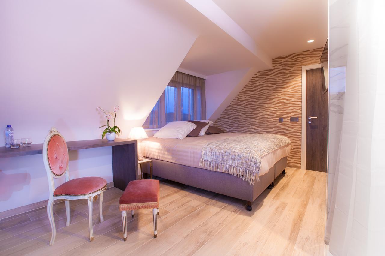 Sable D'O -Vlak Aan De Zee- Bed and Breakfast Mariakerke  Eksteriør billede